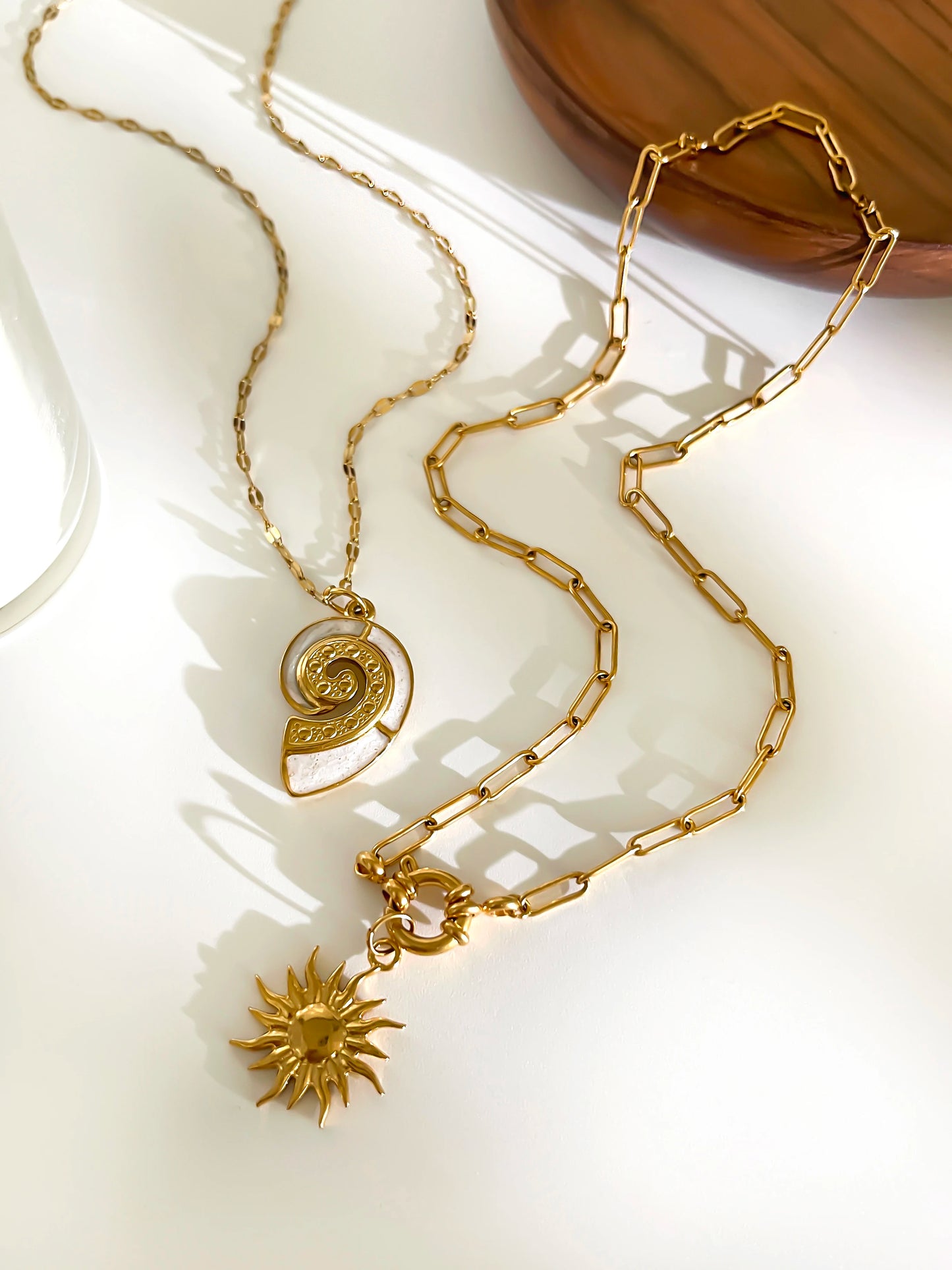 Stainless Steel Sun Flower White Enamel Conch